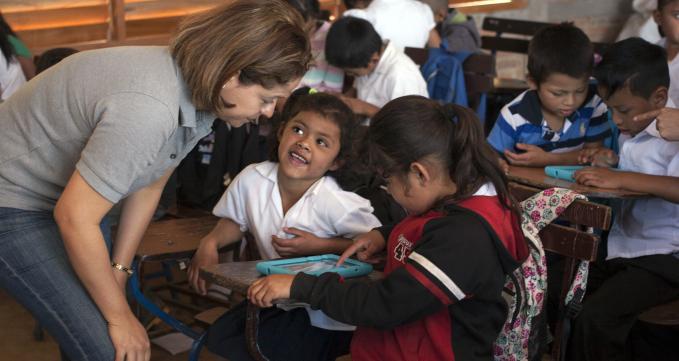 Analy from Project Alianza with students